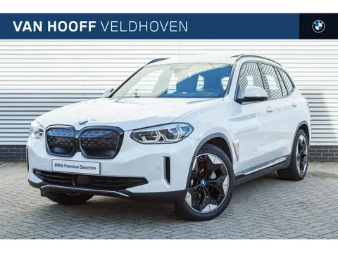 BMW iX3 High Executive / Trekhaak / Sportstoelen / Adaptief onderstel / Comfort Access / Adaptieve L