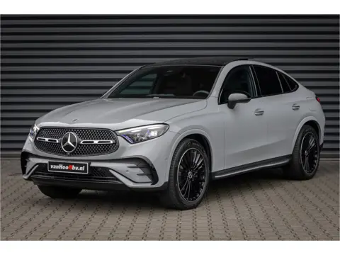 Mercedes-Benz GLC Coupé 300de 4MATIC AMG Line Alpingrau - Luchtvering
