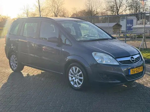 Opel Zafira 2.2 Temptation uit 2008 7Pers