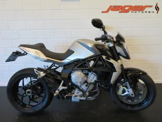 MV Agusta BRUTALE 675 SUPER FRAAI! (bj 2013)