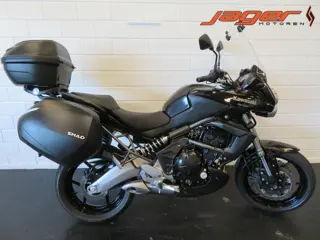 Kawasaki VERSYS 650 ABS NIEUWSTAAT! KOFFERS (bj 2013)
