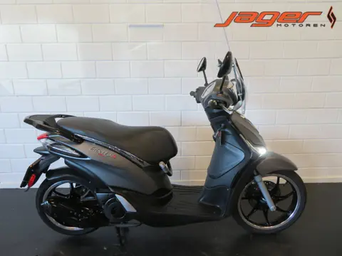 Piaggio LIBERTY 125 ZEER STRAK! (bj 2018)