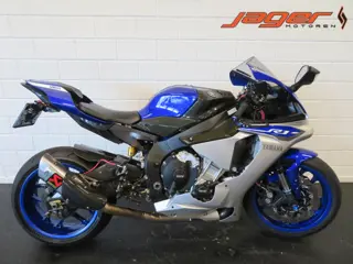 Yamaha YZF R1 SUPERSTRAK! AKRA (bj 2015)