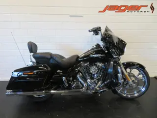 Harley-Davidson STREET GLIDE SP 5HD JEKYLL EN HYDE