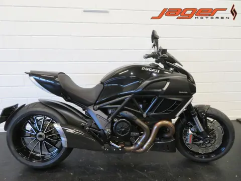 Ducati DIAVEL ZARD EDITION! (bj 2011)