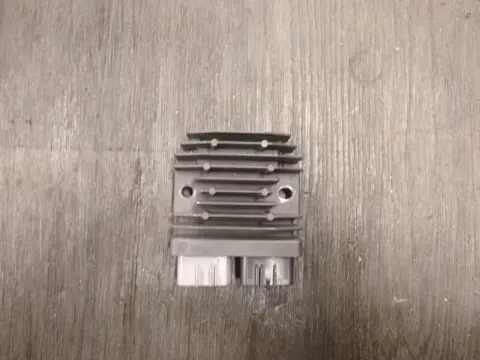 SPANNINGSREGELAAR Triumph Speed Triple 1050 2011 - 2012