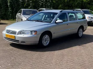 Volvo V70 2.4 handgeschakeld (bj 2004)