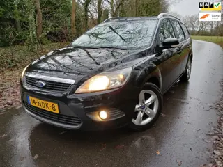Ford Focus Wagon 1.6 Comfort Airco Cruise controle!