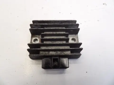 SPANNINGSREGELAAR Kawasaki CSR 305 LTD 1981 - 1989