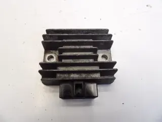SPANNINGSREGELAAR Kawasaki CSR 305 LTD 1981 - 1989