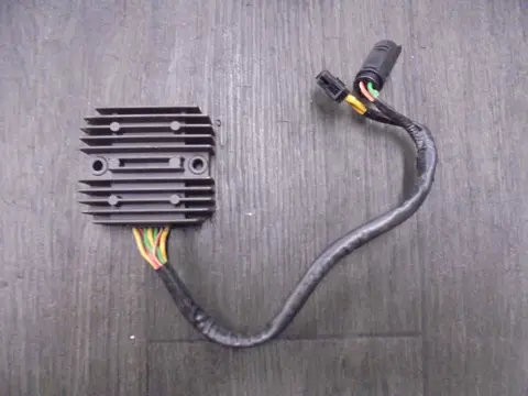 SPANNINGSREGELAAR BMW F 800 S - ST 2006 - 2010 / 2006 - 2010