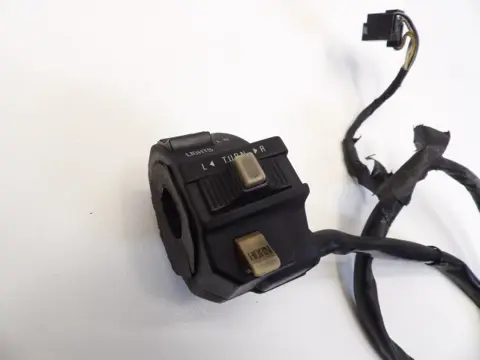 STUURSCHAKELAAR LINKS Suzuki DR 800 1970 - 2012