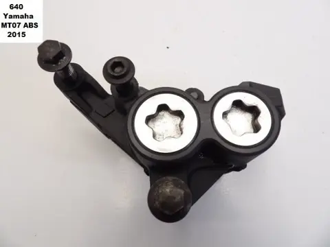 REMKLAUW LINKS VOOR Yamaha MT 07 2014 - 2017