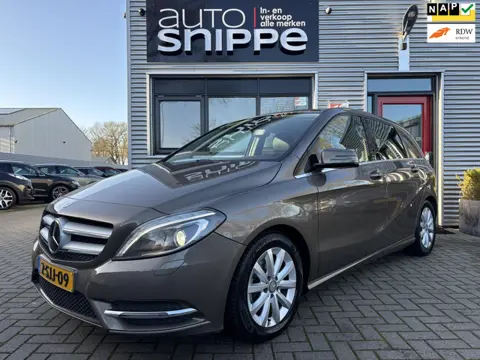 Mercedes-Benz B-klasse 180 Ambition -AUTOMAAT-1STE EIGENAAR!-DEALER ONDERHOUDEN!-STOELVERWARMING-XEN