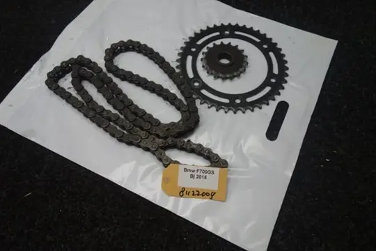 KETTING EN TANDWIELEN SET BMW F 700 GS 2012 - 2014 / 2015 -