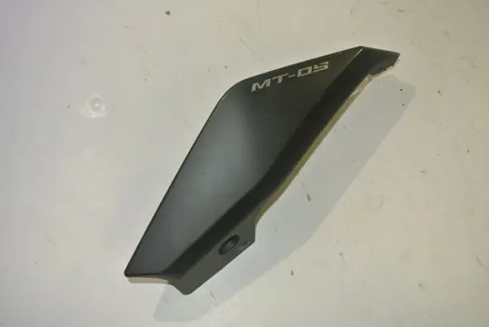 RECHTER ZIJKUIP Yamaha MT 09 2013 - 2017