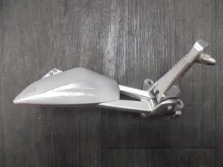 RECHTER SCHETSPLAAT BMW K 1200 R 2005 - 2008