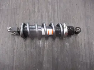 ACHTER SCHOKBREKER Suzuki GSR 750 2011 - 2016