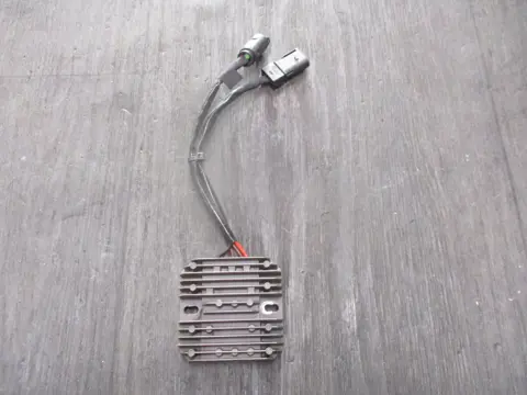 SPANNINGSREGELAAR BMW G 310 R 2017 - 2020