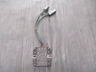 SPANNINGSREGELAAR BMW G 310 R 2017 - 2020