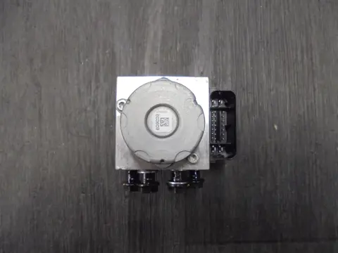 ABS POMP Moto Guzzi V85 TT 2019 - 2021