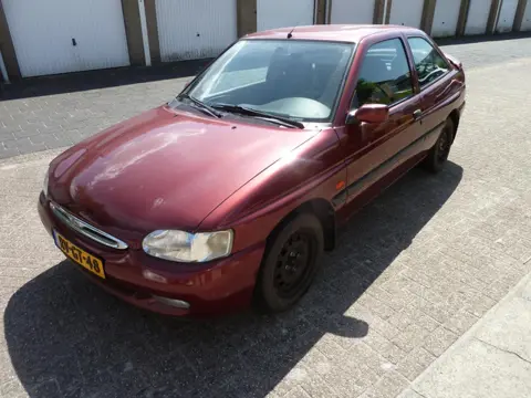 Ford Escort 1.6 CLX