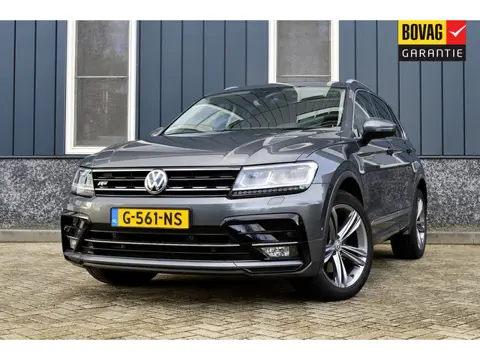 Volkswagen Tiguan 2.0 TSI 4Motion Highline Business R-Line Rijklaarprijs-Garantie Panoramadak Trekha