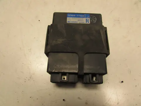 LINKER SCHETSPLAAT Suzuki GSX R 750 1992 - 1993