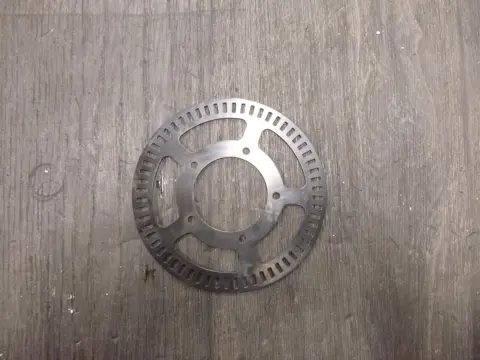 ABS RING VOOR Triumph Speed Triple 1050 2011 - 2012