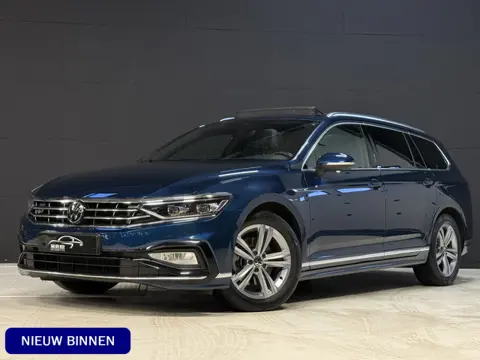 Volkswagen Passat Variant 1.5 TSI 2x R-Line Business + | Panoramadak | Leder | Camera | Afn. trekhaa
