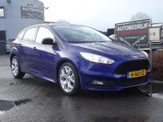 Ford Focus 1.0i 126PK Autom. St-line (bj 2017)