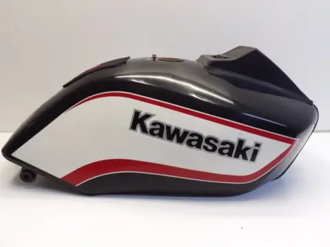TANK Kawasaki GPZ 400 1984 - 1988