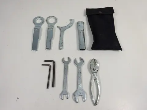 GEREEDSCHAPSET Kawasaki ER 6 2012 - 2015