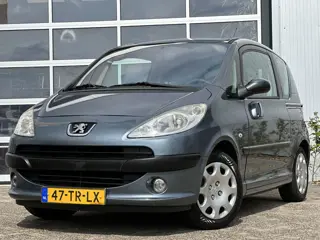 Peugeot 1007 1.4 Gentry 74pk | Airco | Elektrische ramen voor | Radio cd speler | Trekhaak | Leuke a