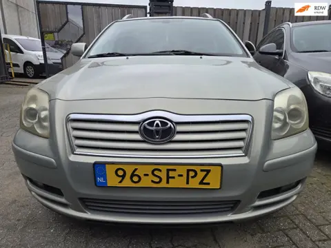 Toyota Avensis Wagon 2.2 D-4D Linea Luna
