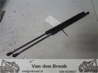 Nissan Qashqai+2 2007-2014 Gasveren achterklep