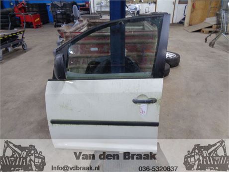 Volkswagen Caddy 2004-2010 Deur links kompleet
