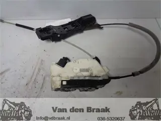 Seat Ibiza 5 drs Hatchback 2008-2015 Deurslot rechts voorzijde