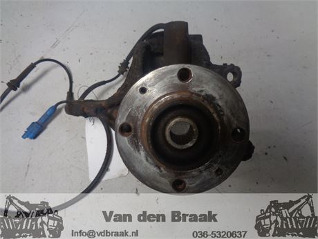 Citroen C3 1.4 2002-2010 Fusee rechts