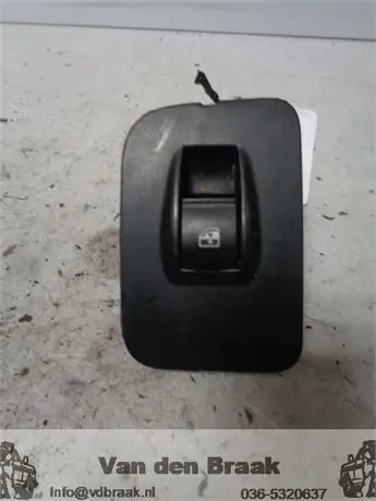 Fiat Fiorino 2008-2021 Raamschakelaar rechts