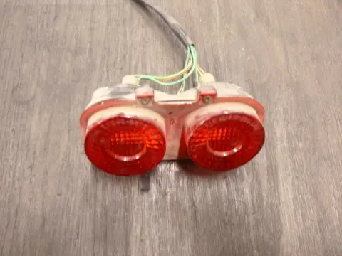 ACHTER LICHT Honda VF 700 750 Supermagna 1988 - 2000