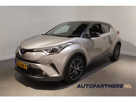 Toyota C-HR 1.8 Hybrid Style Bi-Tone - Stoelverwarming - Adaptive Cruise - Dodehoekdetectie - JBL Au