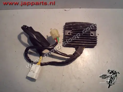 Honda CB900F(SC48) Spanningsregelaar