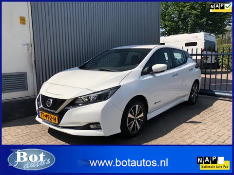 Nissan LEAF Acenta 40 kWh / NAVI / CAMERA / LMV / PDC / NL-AUTO / ECC