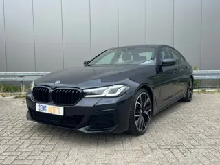 BMW 5 Serie M550i xDrive Service Inclusief Plus Garantie tot 24-04-2027