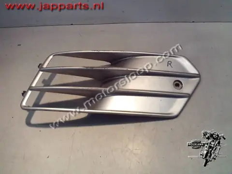 Suzuki RF900R Zijkap rechts onder