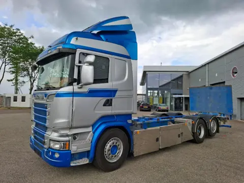 Scania R580 V8 / RETARDER / LIFT+LENKACHSE / FULL-AIR / PLATFORM 2000 KG / LEATHER / AIRCO / AUTOMAT