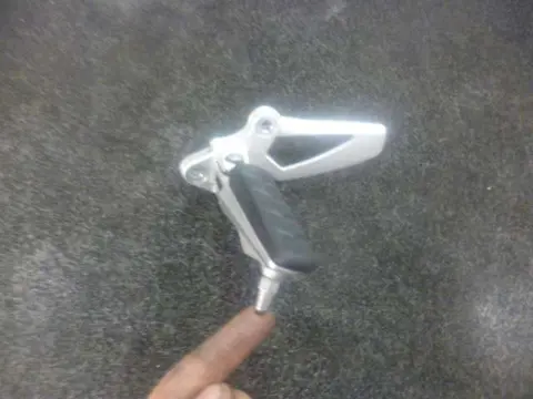 LINKER SCHETSPLAAT BMW R 1200 R 2011 2011 - 2014