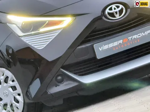 Toyota Aygo 1.0 VVT-i X-Play - Black Sand Pearl - Camera/Carplay - Aygo Aktie x6 v.a. €8.995