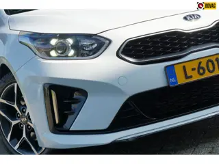 Kia ProCeed 1.5 T-GDi MHEV GT-Line Edition Automaat - Deluxe White Metallic - Topstaat
